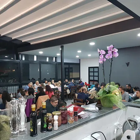 Oda ve Kahvaltı Brune Blonde Messina