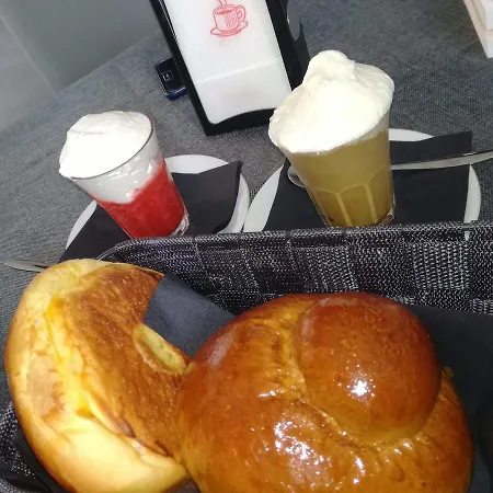 Brune Blonde Oda ve Kahvaltı